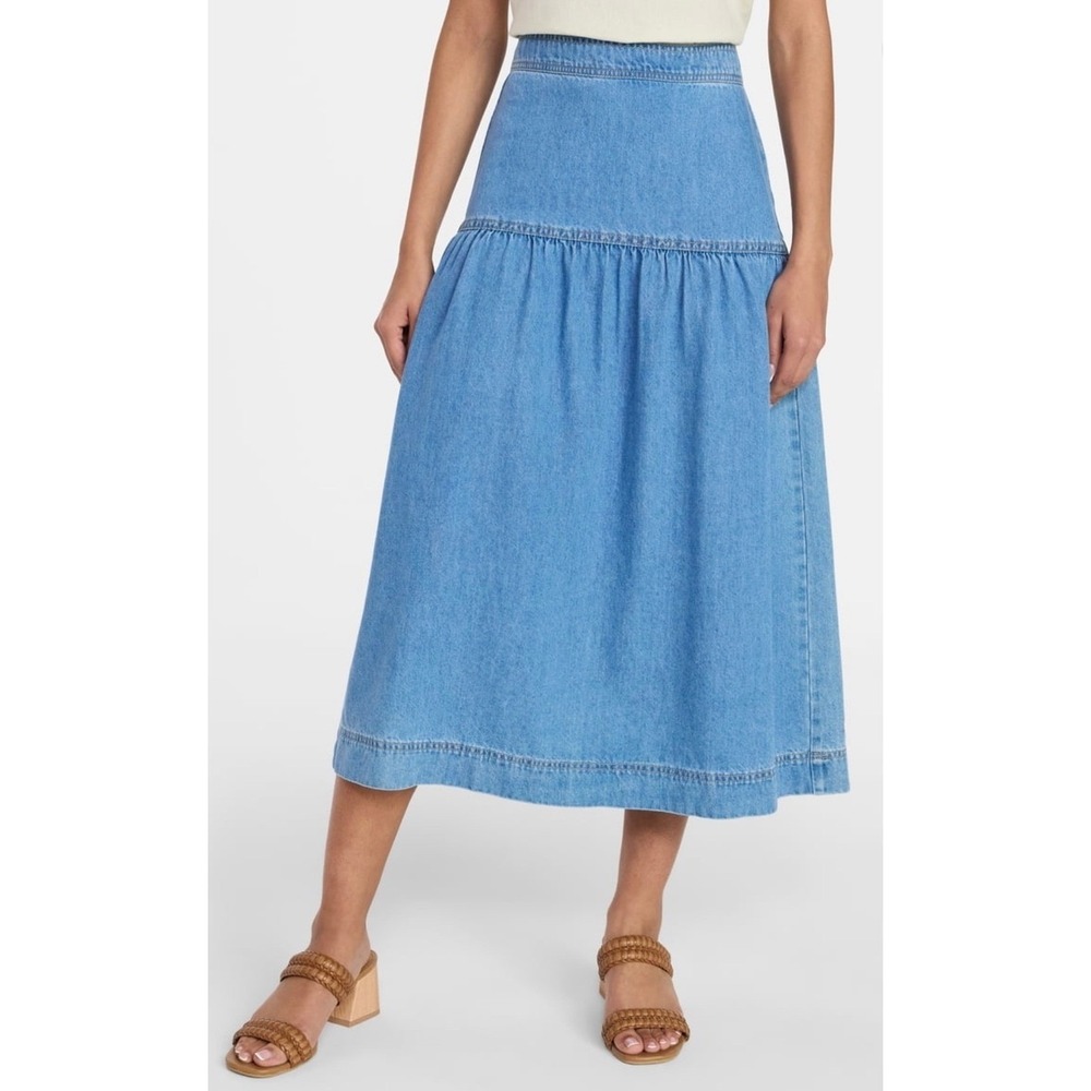 Time and Tru Drapey Denim Skirt Light Wash Tiered Midi Skirt Size 8 NWT